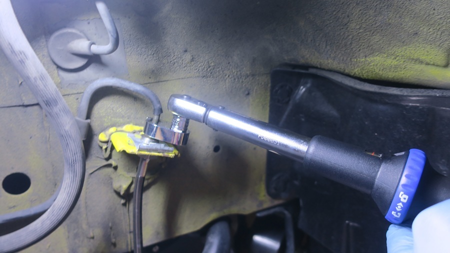 z32プロジェクトμ製テフロンブレーキラインの交換