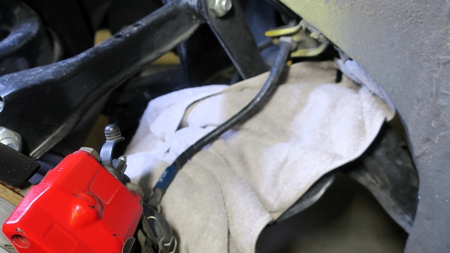 z32プロジェクトμ製テフロンブレーキラインの交換