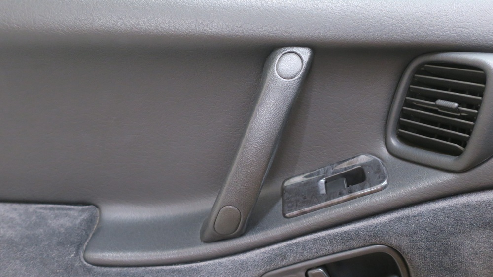 z32助手席ドア内張りの取外し